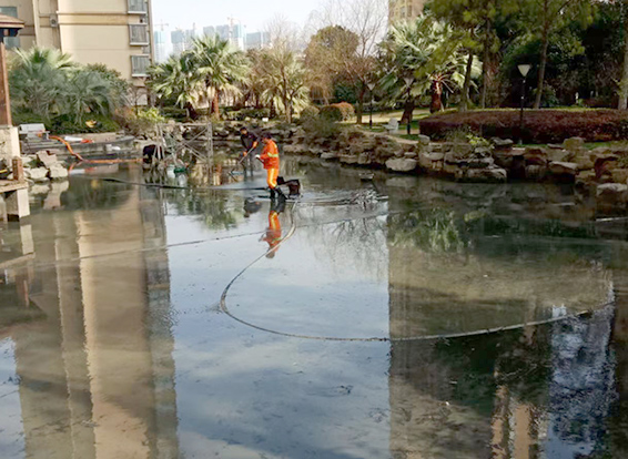 凤冈景观池淤泥清理